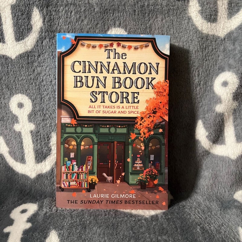 The Cinnamon Bun Book Store (Dream Harbor, Book 2)