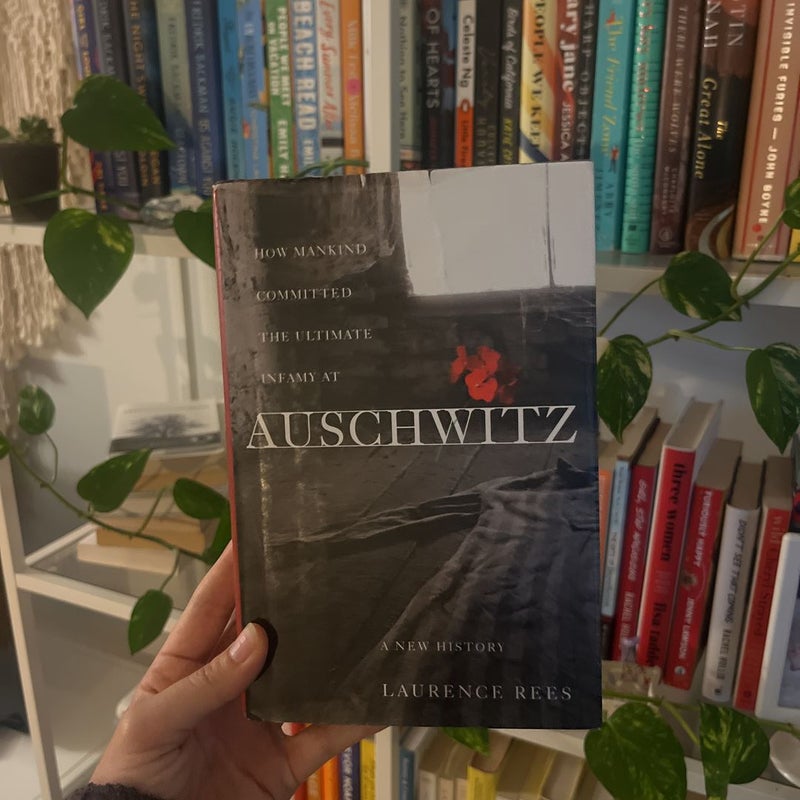 Auschwitz: A new history 