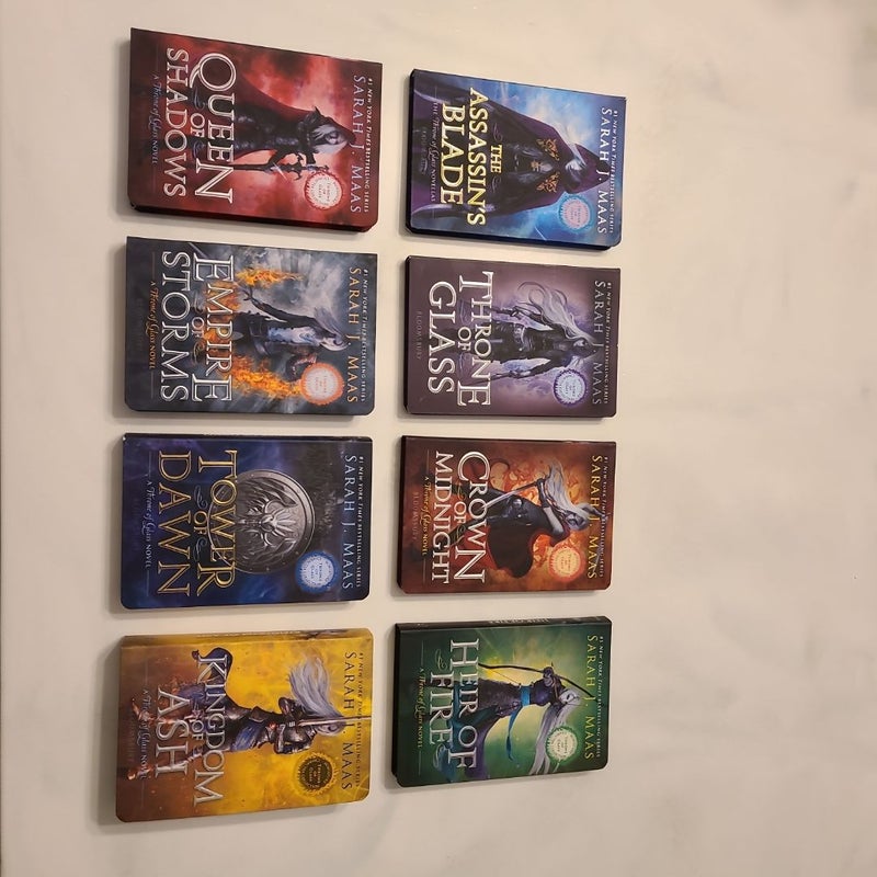 Throne of Glass Miniature Character Collection (COMPLETE SET)