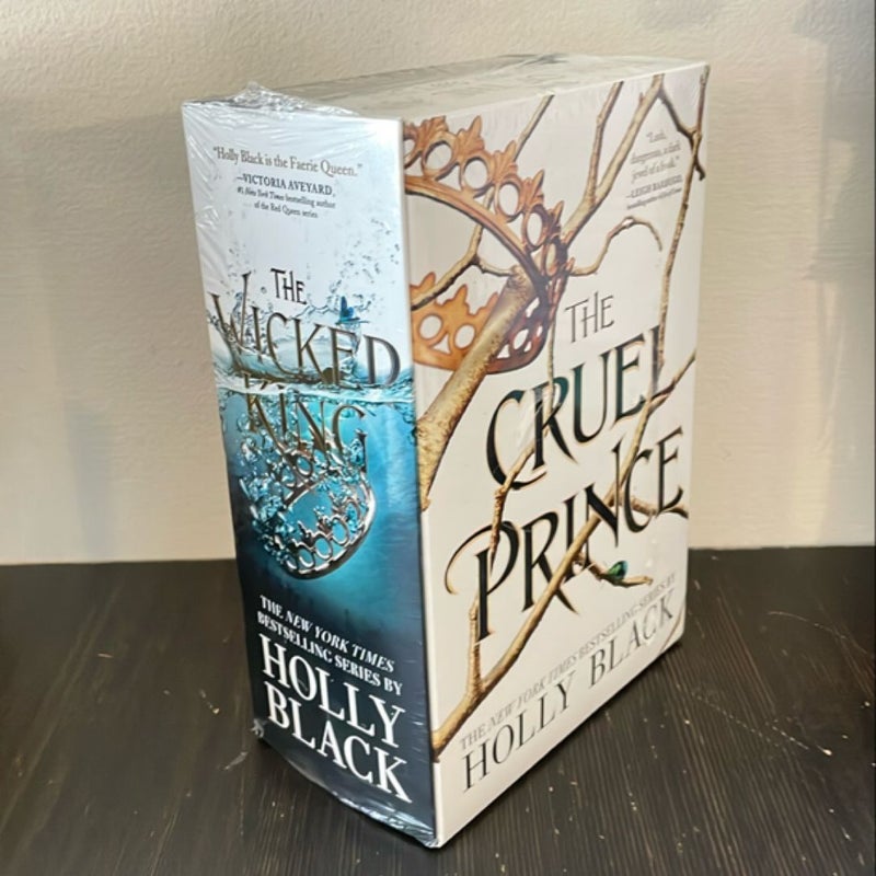 The Folk of the Air Complete Gift Set - SEALED, hardcovers (The Cruel Prince, The Wicked King, & The Queen of Nothing)