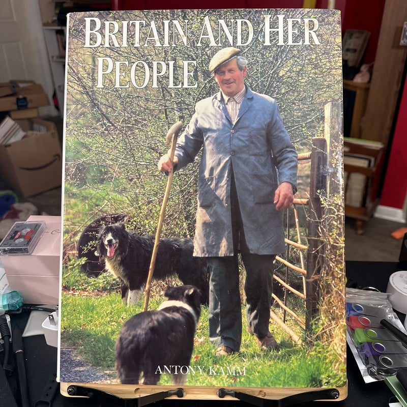 注目ショップ・ブランドのギフト by People Her and Britain Anthony Pangobooks | Hardcover Kamm, 洋書
