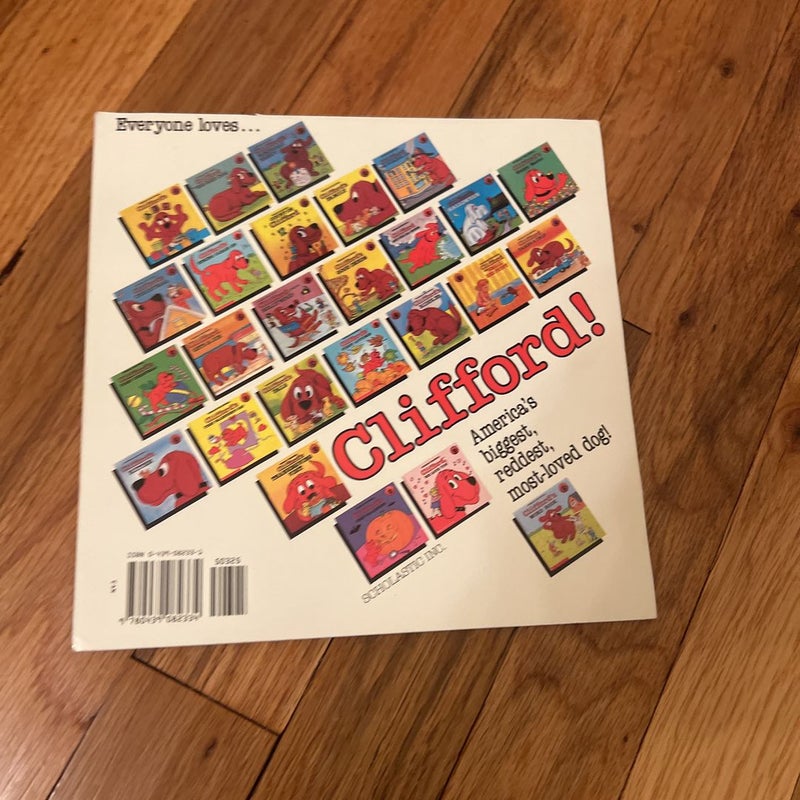 Clifford Grows Up by Norman Bridwell, Paperback | Pangobooks