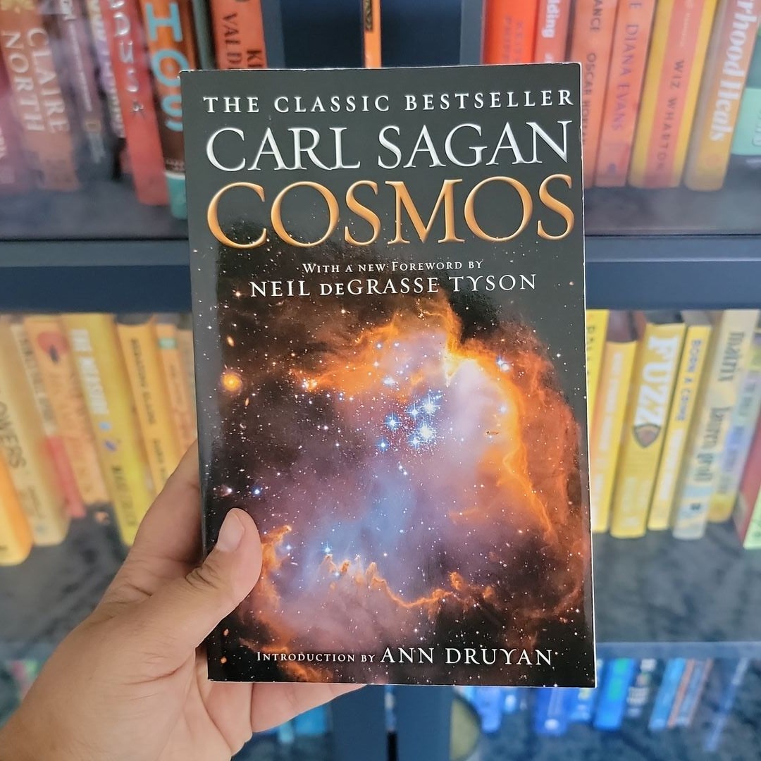 Cosmos by Carl Sagan; Neil deGrasse Tyson; Ann Druyan, Paperback |  Pangobooks