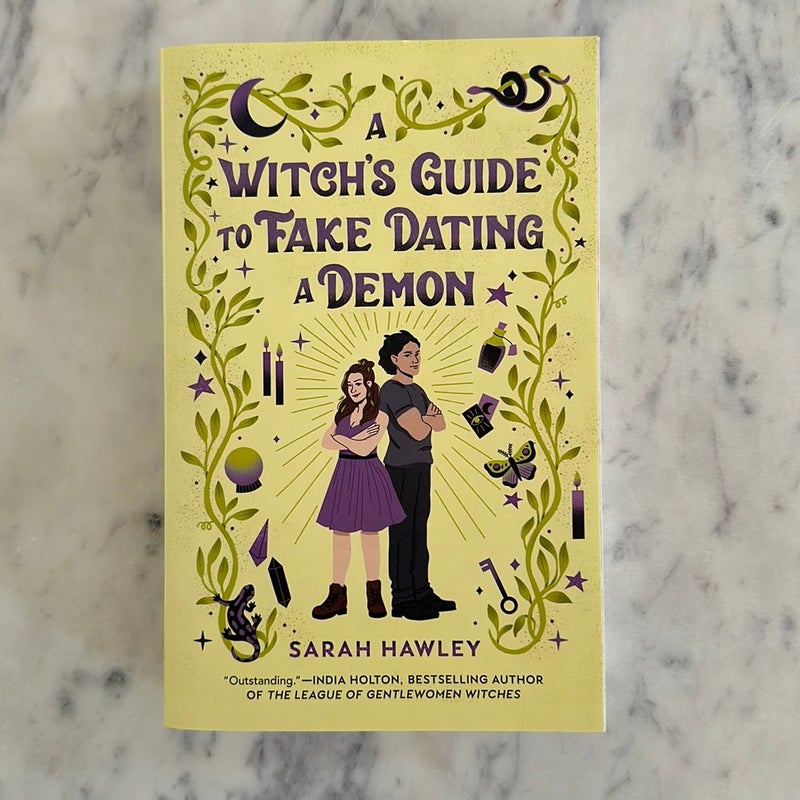 A Witch's Guide to Fake Dating a Demon