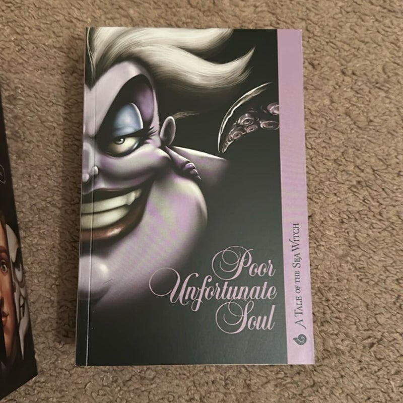 Villans Collection - 5 Book box set with Journal and Poster 