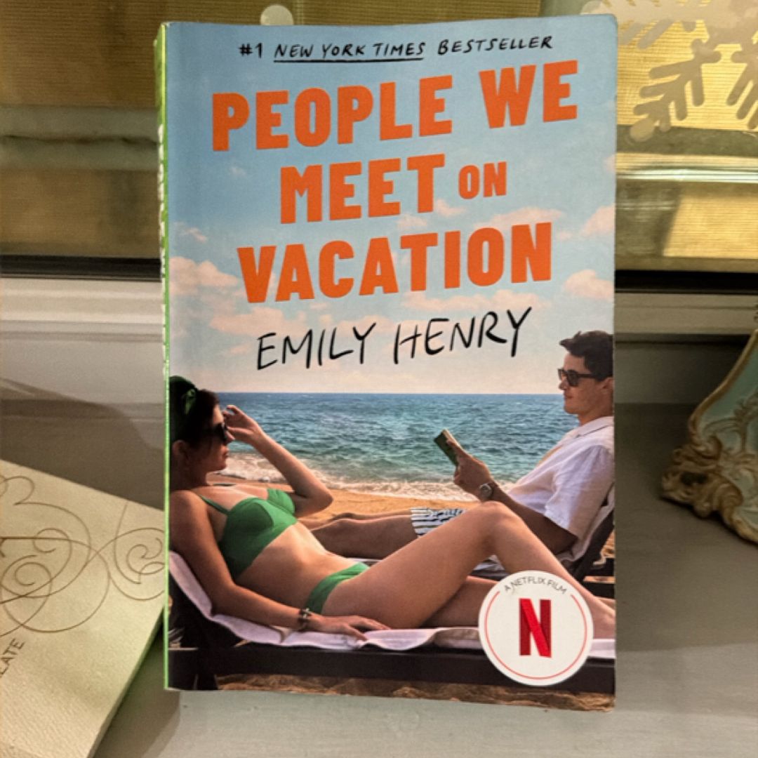People We Meet on Vacation: Collector's Edition (Netflix Tie-In)
