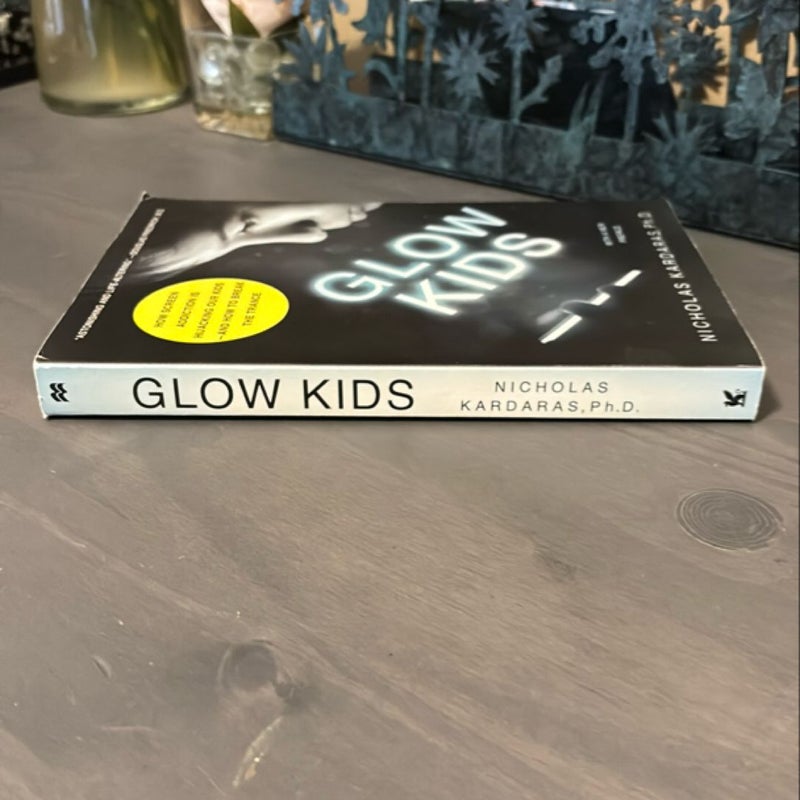 Glow Kids