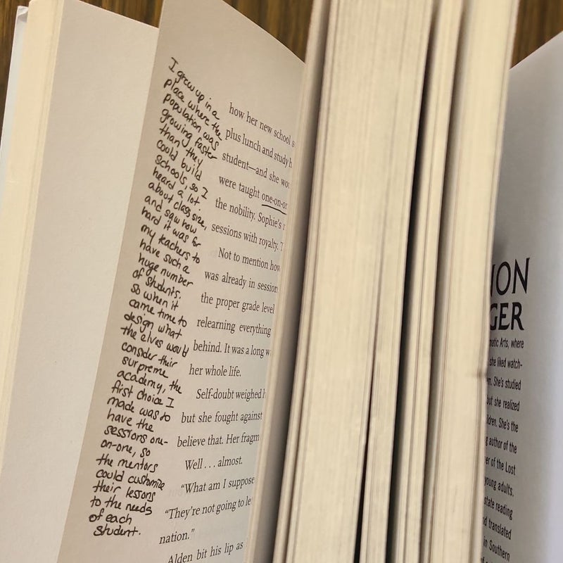 Keeper of the Lost Cities Illustrated and Annotated Edition