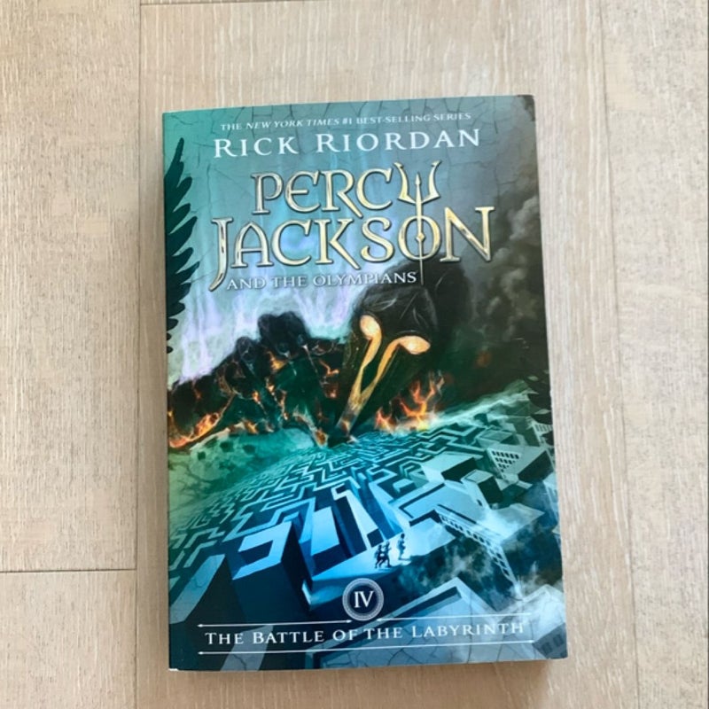 Percy Jackson and the Olympians, Book Four the Battle of the Labyrinth (Percy Jackson and the Olympians, Book Four)