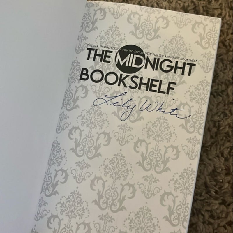 The Midnight Bookshelf Lily White