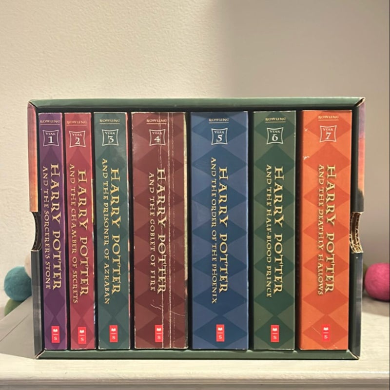 Harry Potter Paperback Boxset #1-7