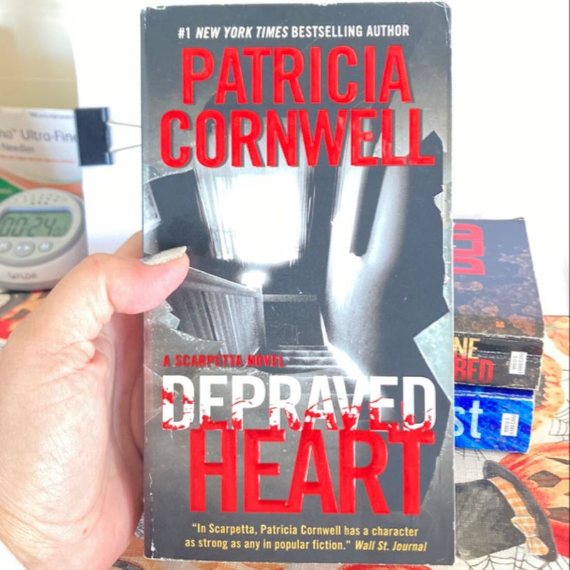 Patricia Cornwell paperback bundle of three