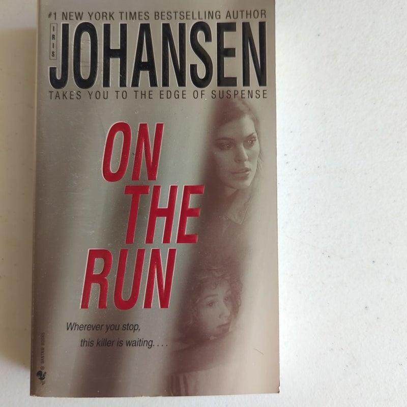 Iris Johansen Paperbacks X 7