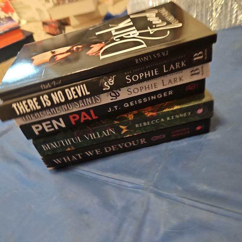 Signed Indie dark romance booktok contemporary first edition thriller horror suspense books 