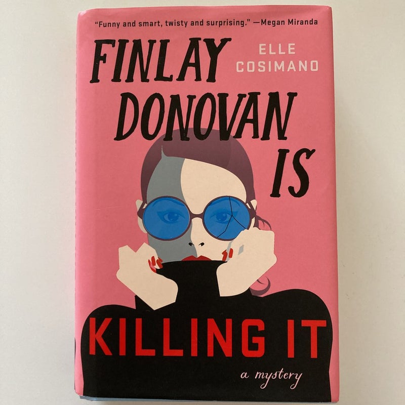 Finlay Donovan Is Killing It (Damaged)