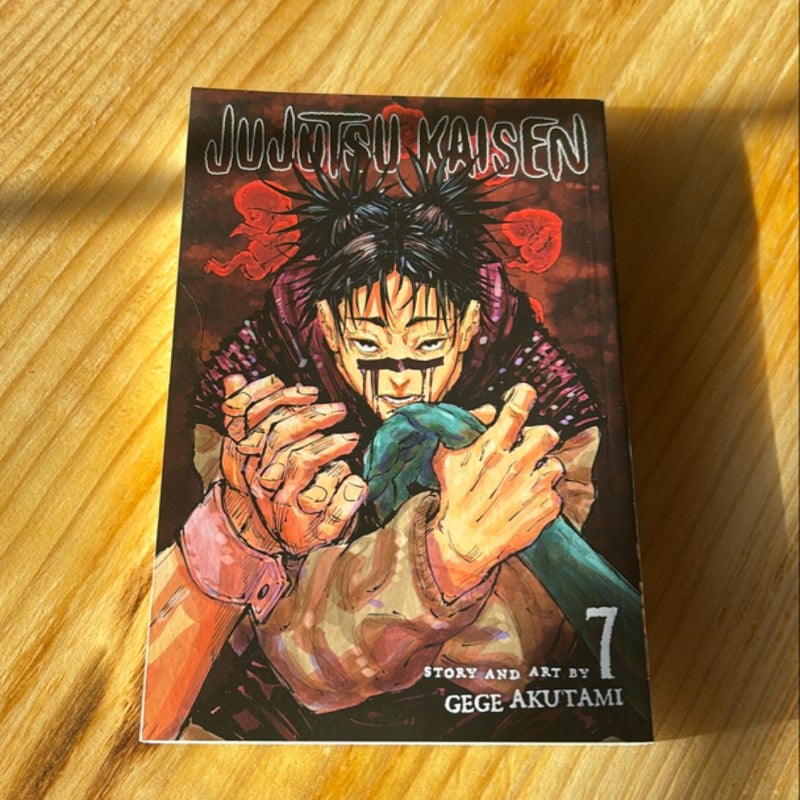 Jujutsu Kaisen, Vol. 7
