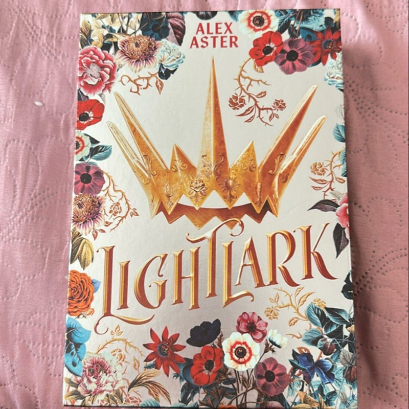 Lightlark collectors edition(Book 1)