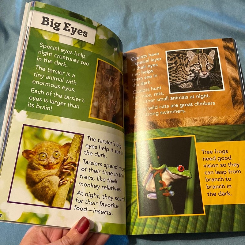 Smithsonian Readers: Amazing Animals Level 2