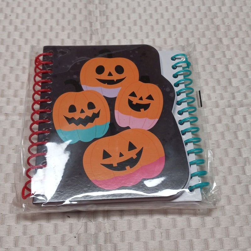 Halloween notebook set