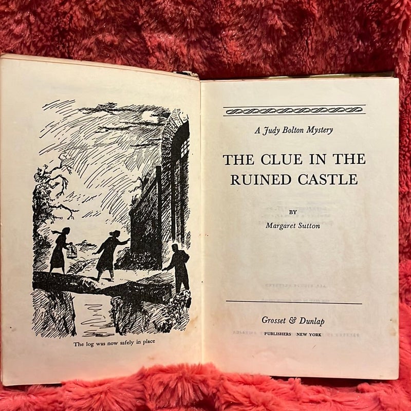 Judy Bolton - The Clue in the Ruined Castle