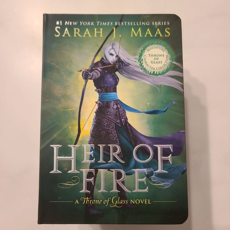 Throne of Glass Miniature Character Collection (COMPLETE SET)