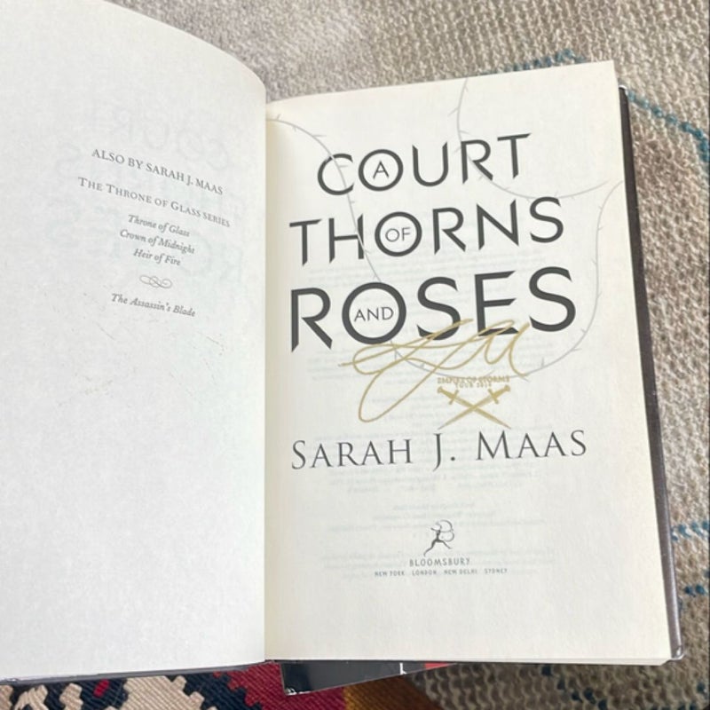 A Court of Thorns and Roses set