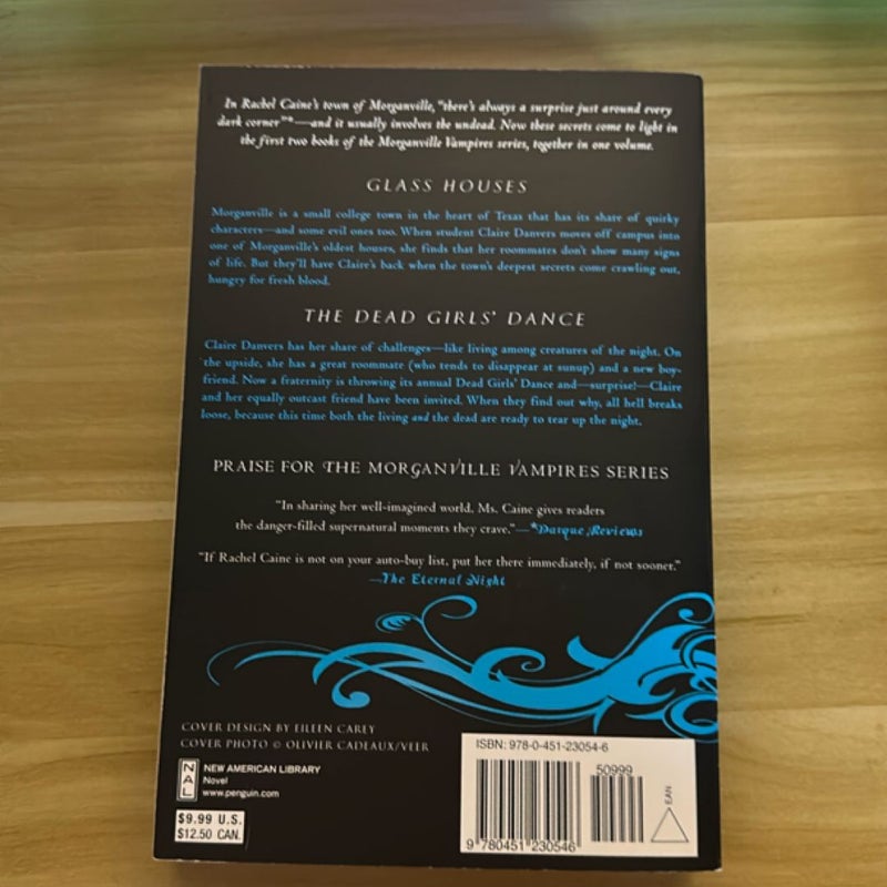 The Morganville Vampires, Volume 1