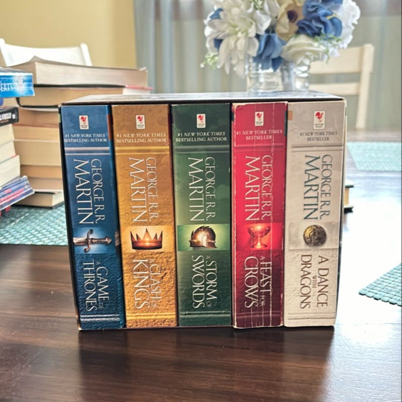 George R. R. Martin's a Game of Thrones 5-Book Boxed Set (Song of Ice and Fire Series)