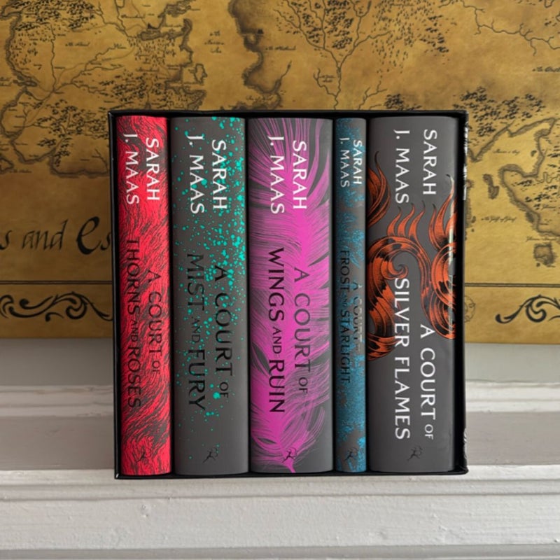 A Court of Thorns and Roses Hardcover Box Set