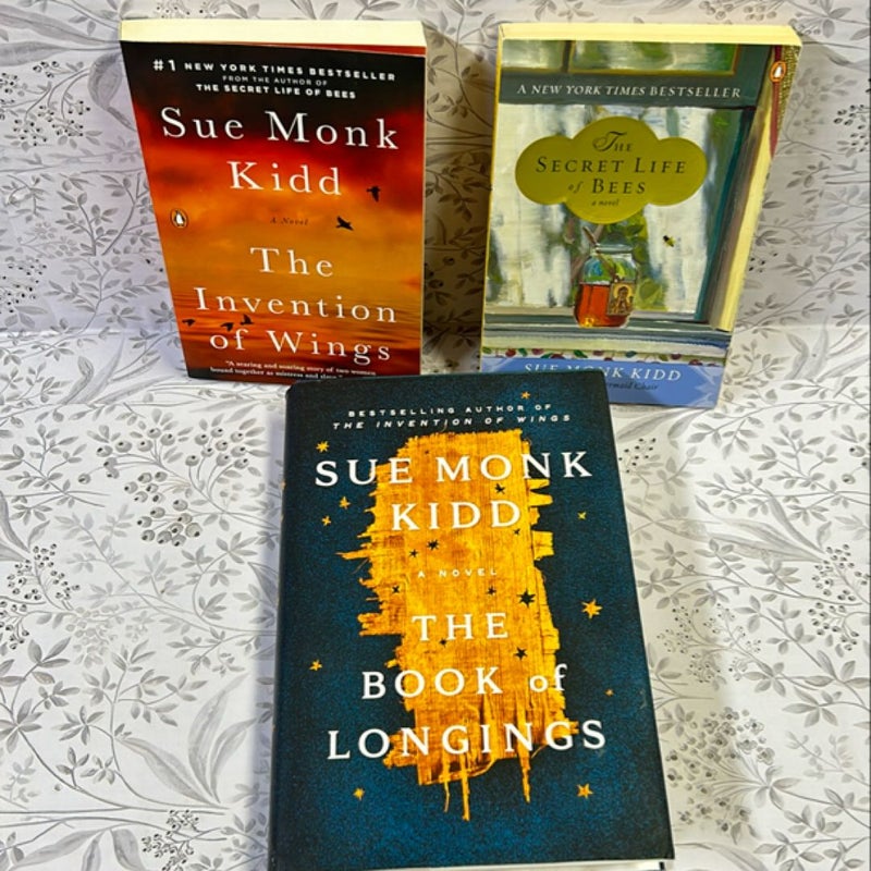 Sue Monk Kidd 2 Paperback 1 Hardcover Bundle