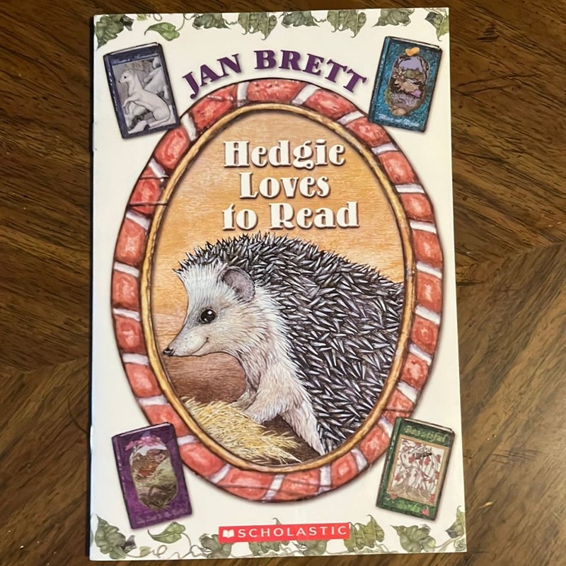 Hedgie Loves to Read