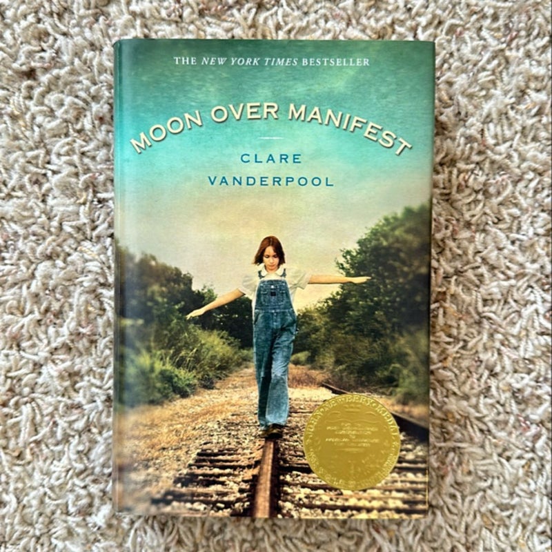 Moon over Manifest