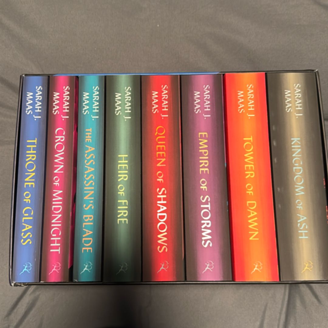 Throne of Glass Paperback Box Set