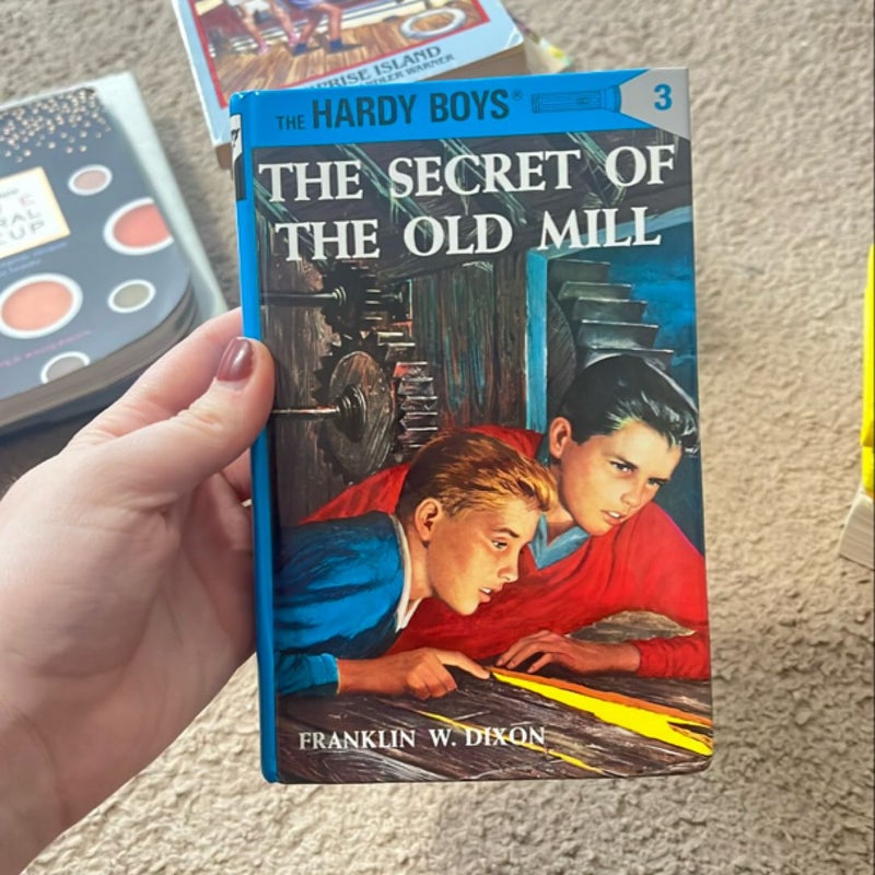 Hardy Boys 03: the Secret of the Old Mill