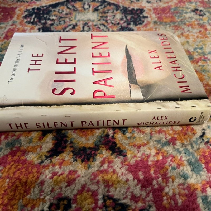 The Silent Patient by Alex Michaelides Thriller Hardcover Very Good