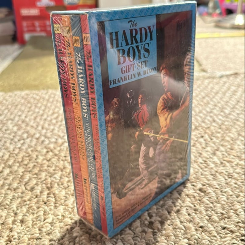 The Hardy Boys Gift Set (107-110) - NEW