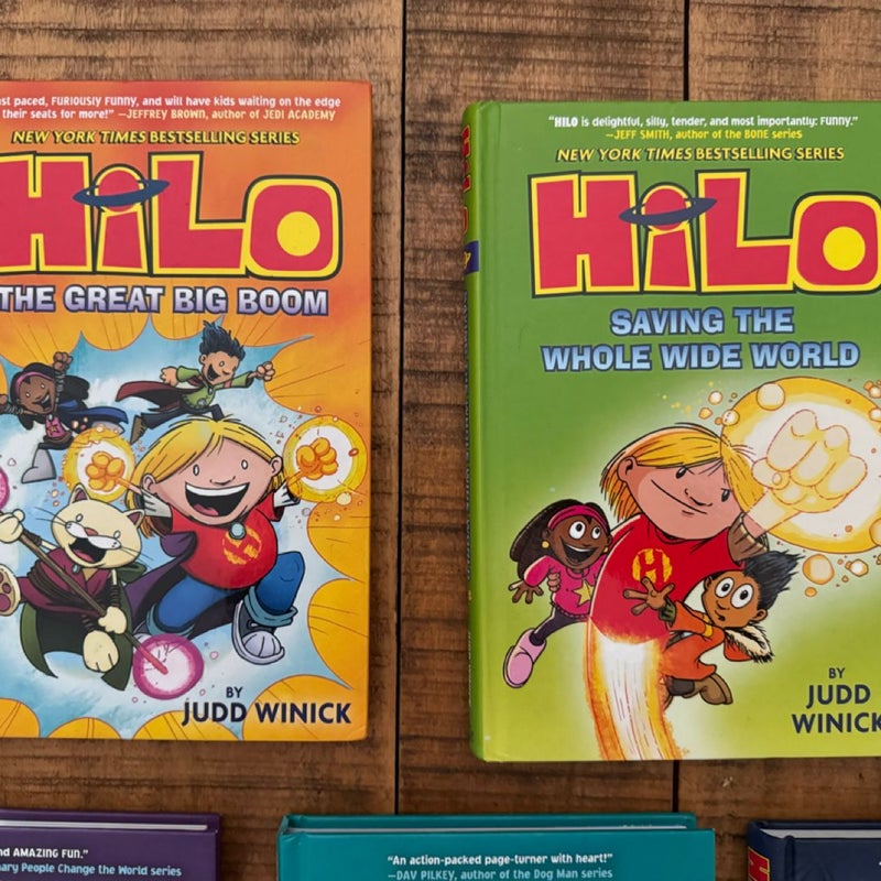 Book 1-9 HiLo Series - Graphic Novels