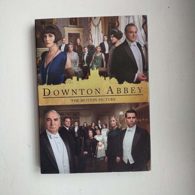 Downton Abbey DVD by Universal , Paperback | Pangobooks