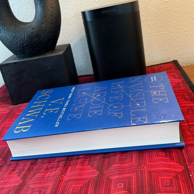 The Invisible Life of Addie Larue, Special Edition by V. E. Schwab ...