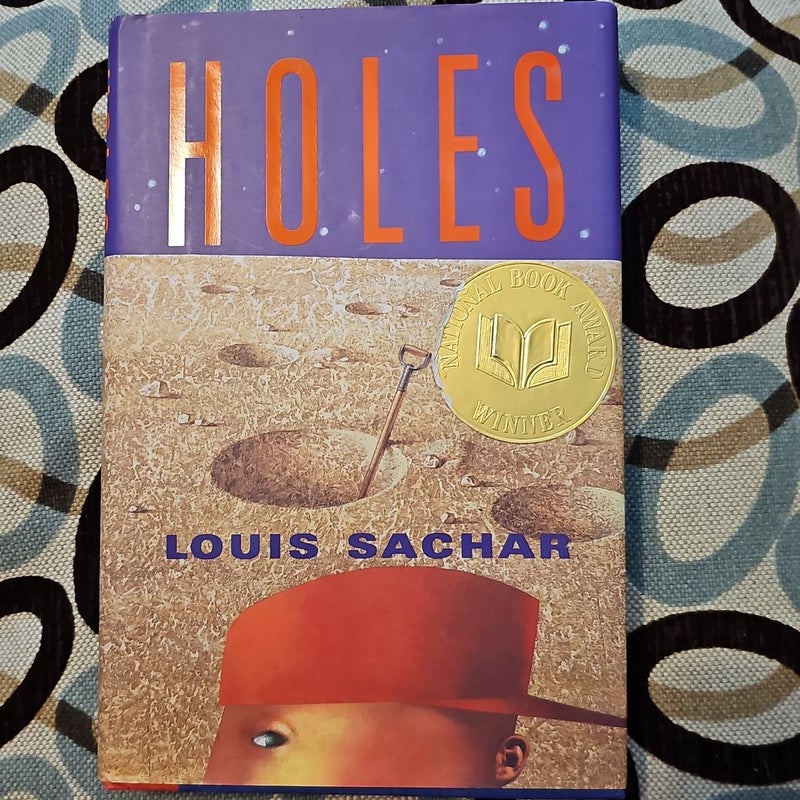 Holes by Louis Sachar - Hardback