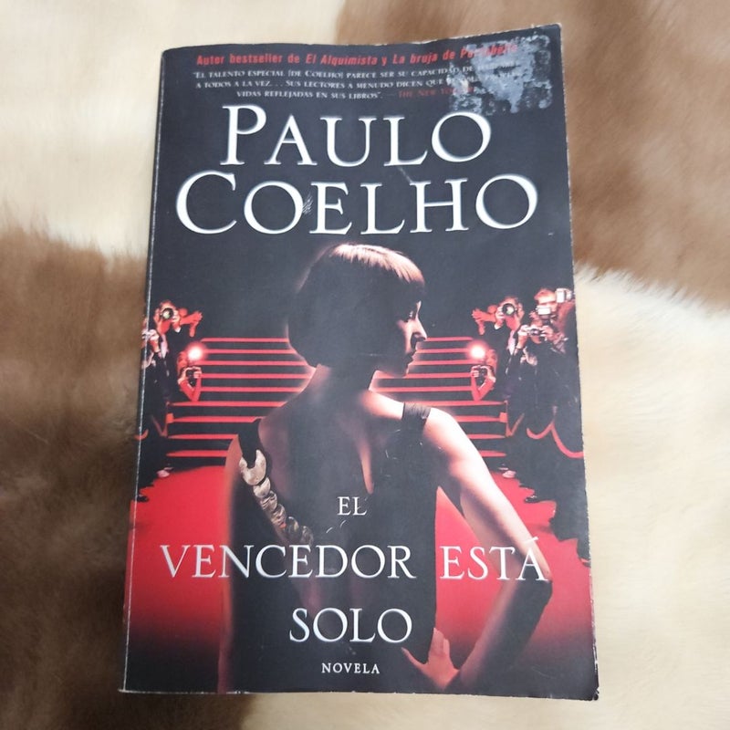 The Winner Stands Alone el Vencedor Está Solo (Spanish Edition)