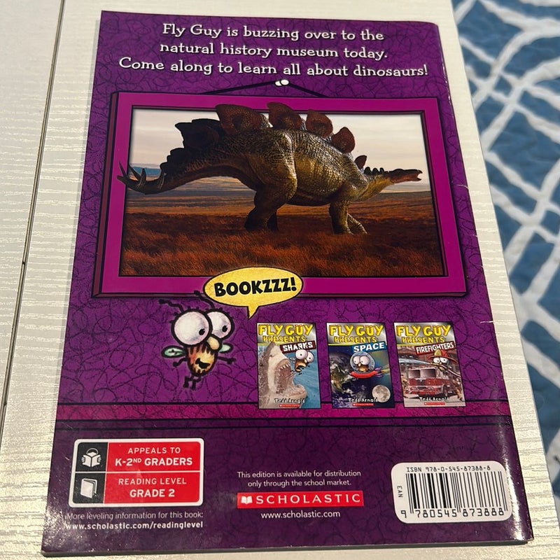 Fly Guy Presents Dinosaurs
