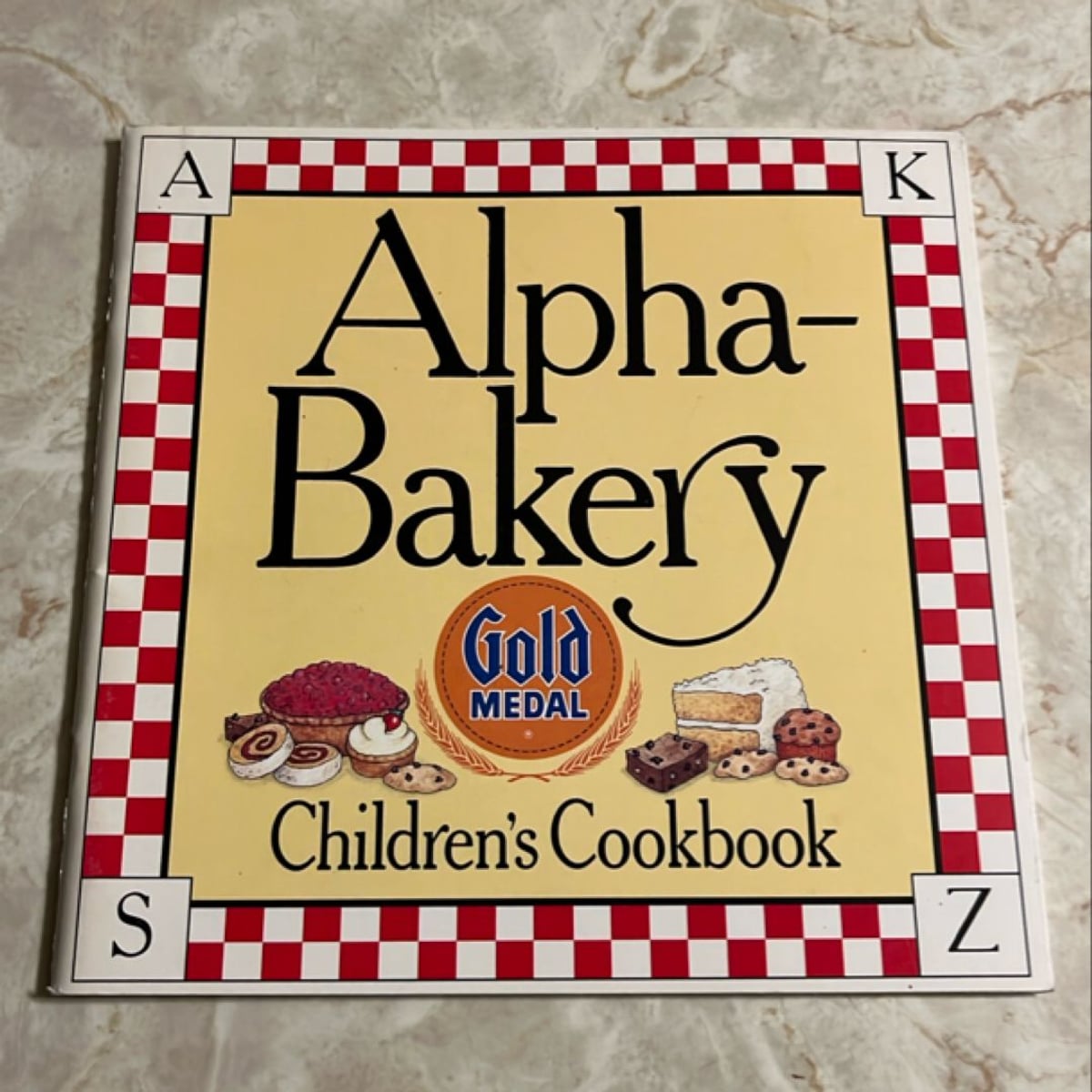 Alpha-Bakery Children’s Cookbook by , Paperback | Pangobooks