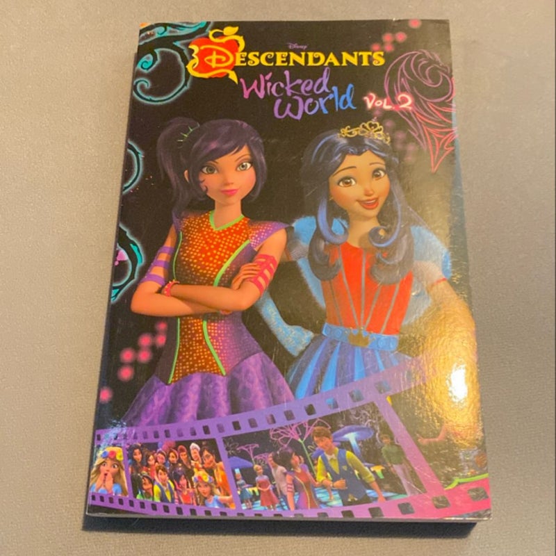 Disney Descendants Wicked World Cinestory Comic Vol. 2