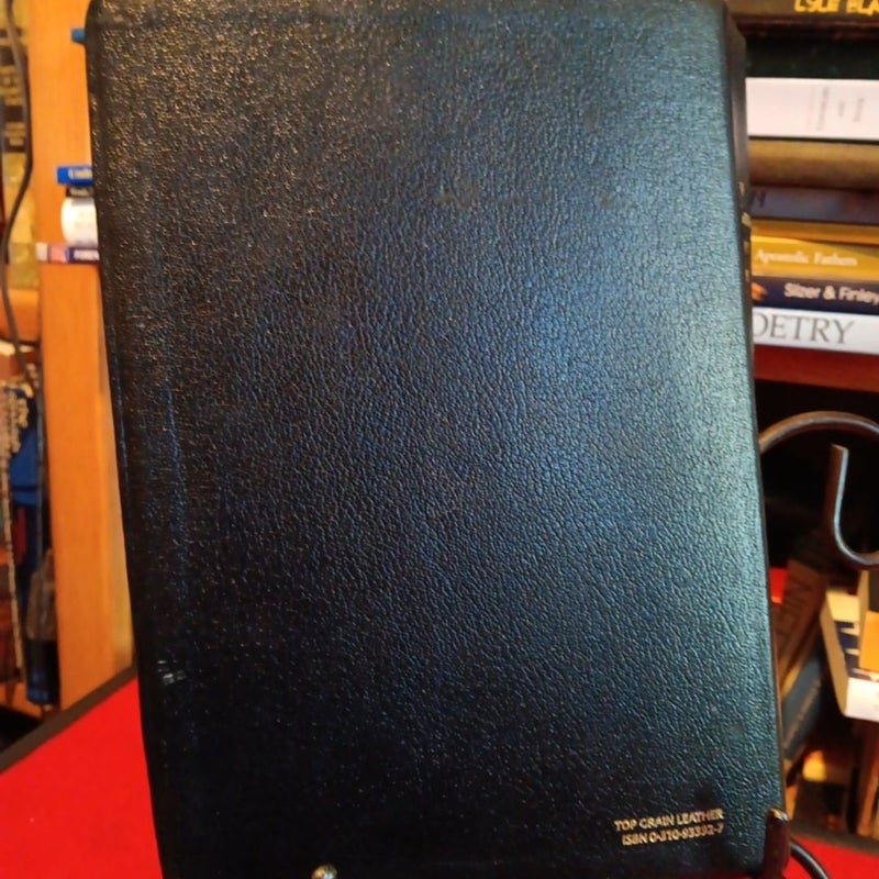 Life Application Study Bible grain Leather cover NIV 