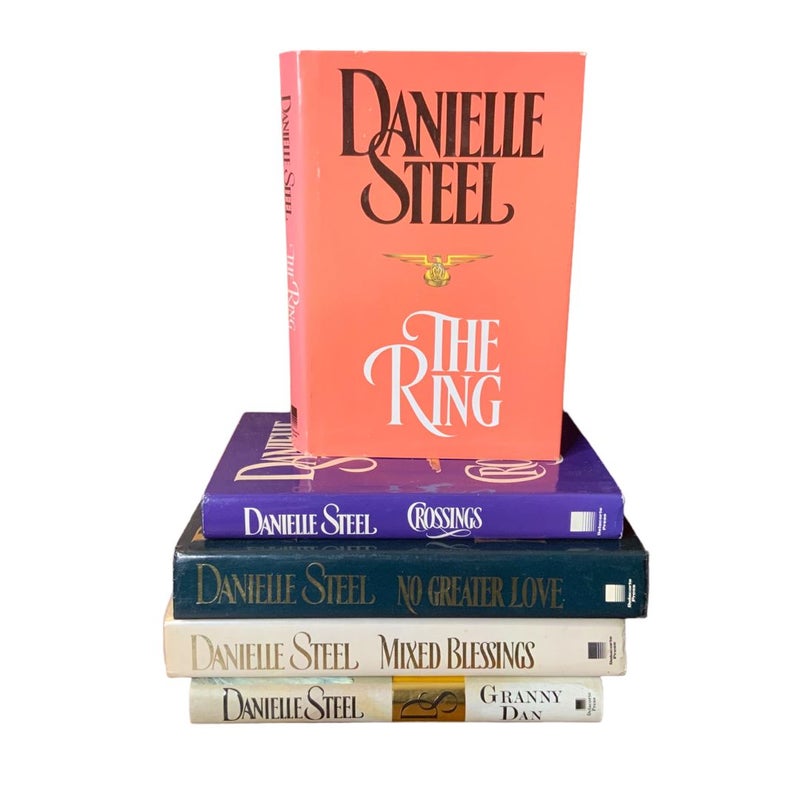 Danielle Steel bundle of Five books with Dust Jackets