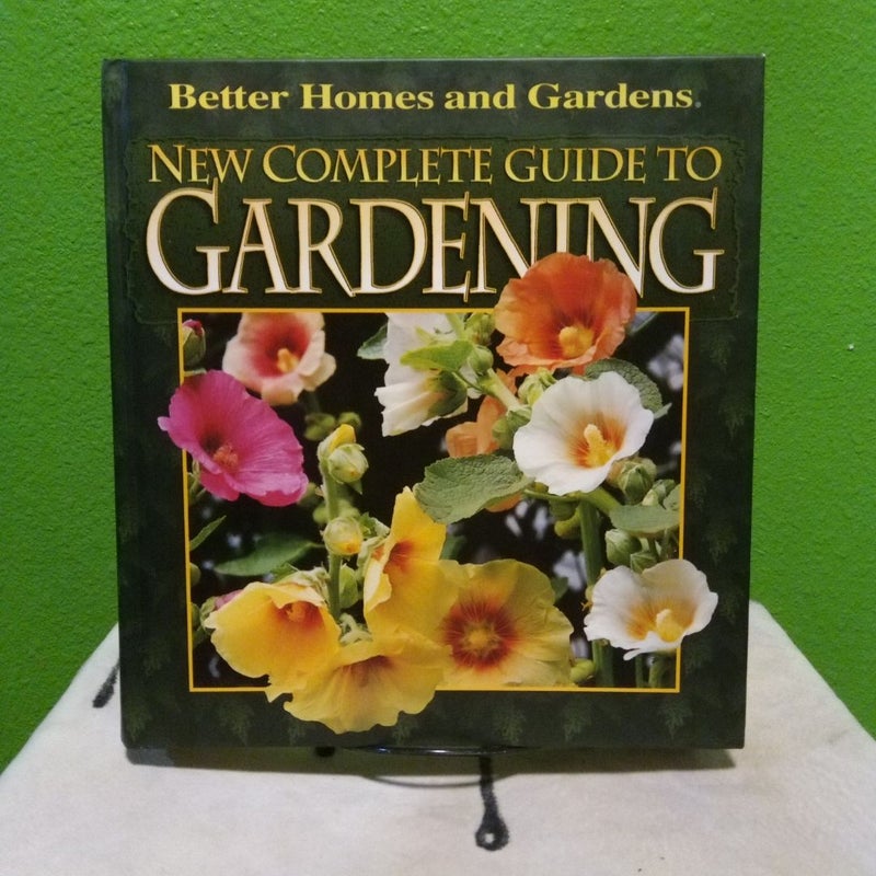 New Complete Guide to Gardening