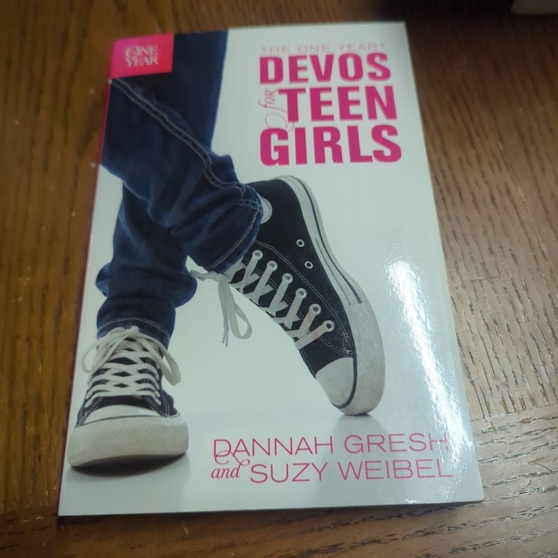 The One Year Devos for Teen Girls