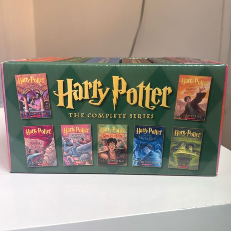 Harry Potter Paperback Boxset #1-7