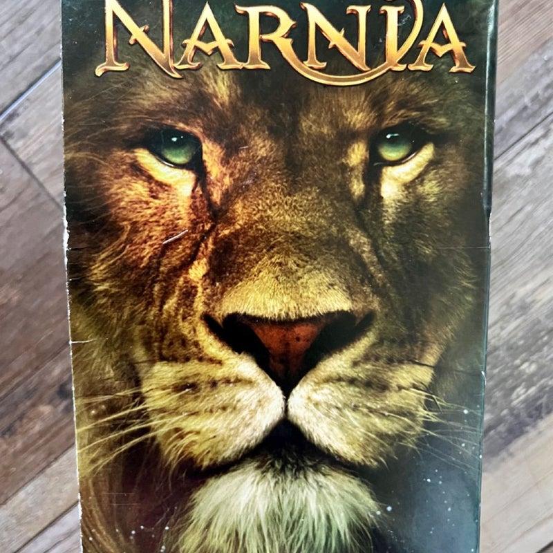 The Chronicles of Narnia Series - 7 Books in All